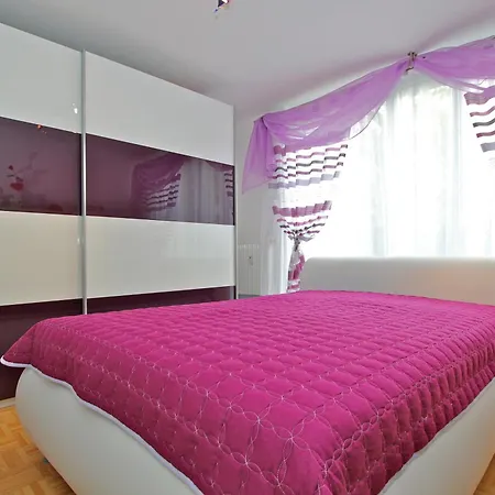 Apartment Private - Agency
